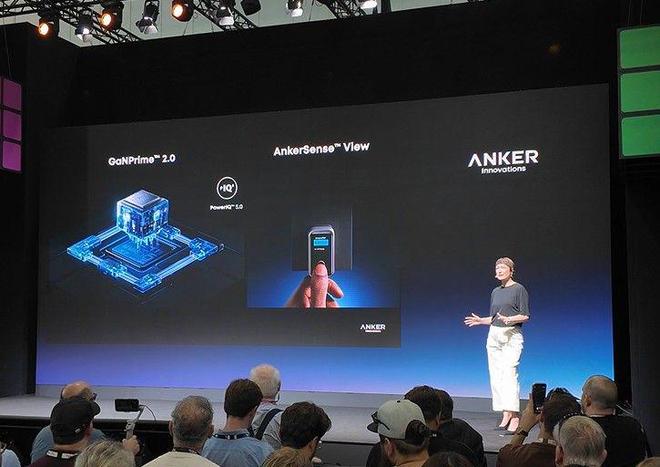 先出牌！强悍充电产品外这款派对神器太酷了EVO视讯真人Anker安克IFA25率(图4)